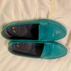 Cole Haan turquoise leather Loafers Size 6